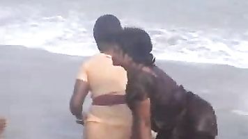 Mumbai Girl On Juhu Beach - Movies.