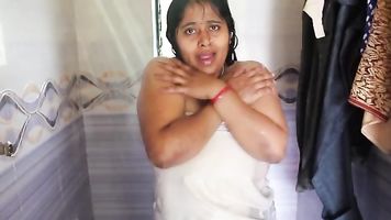 tamil huge bOObs aunty part 1.MP4