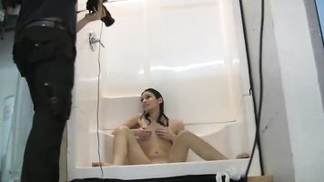 Desi Girl Nude Photo Shoot In Shower