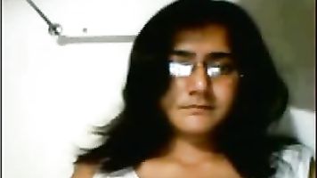 Sexy indian girl from Delhi Rossi self shoot video of her own bathing action