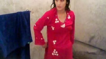 Pakistani Babe Rida - Movies.